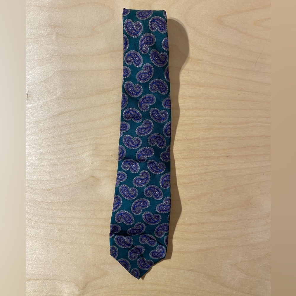 Bert Pulitzer Paisley Patterned Tie in Green and Purple (DV)
